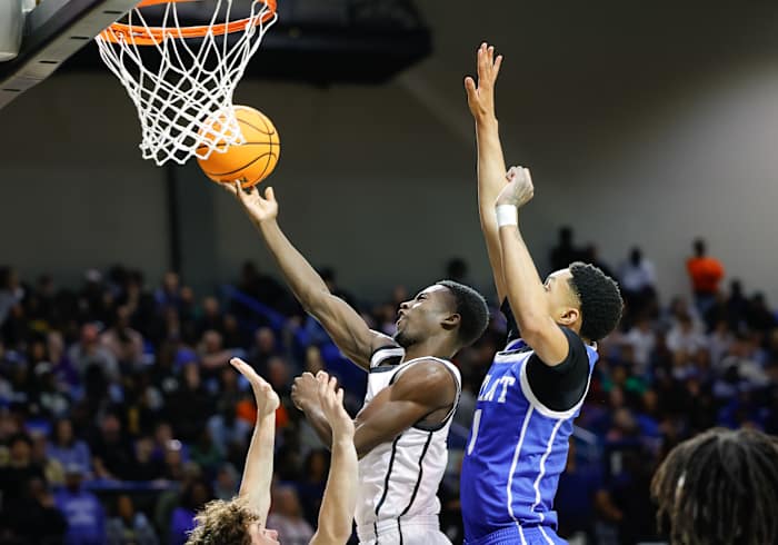 AAA Finals LR Central vs Bryant__00007